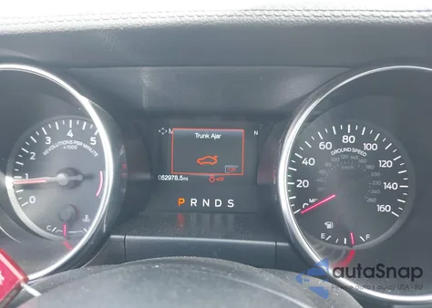 2020 Ford Mustang Ecoboost Premium Fastback z USA, uszkodzony, nr VIN 1FA6P8TH4L5157565